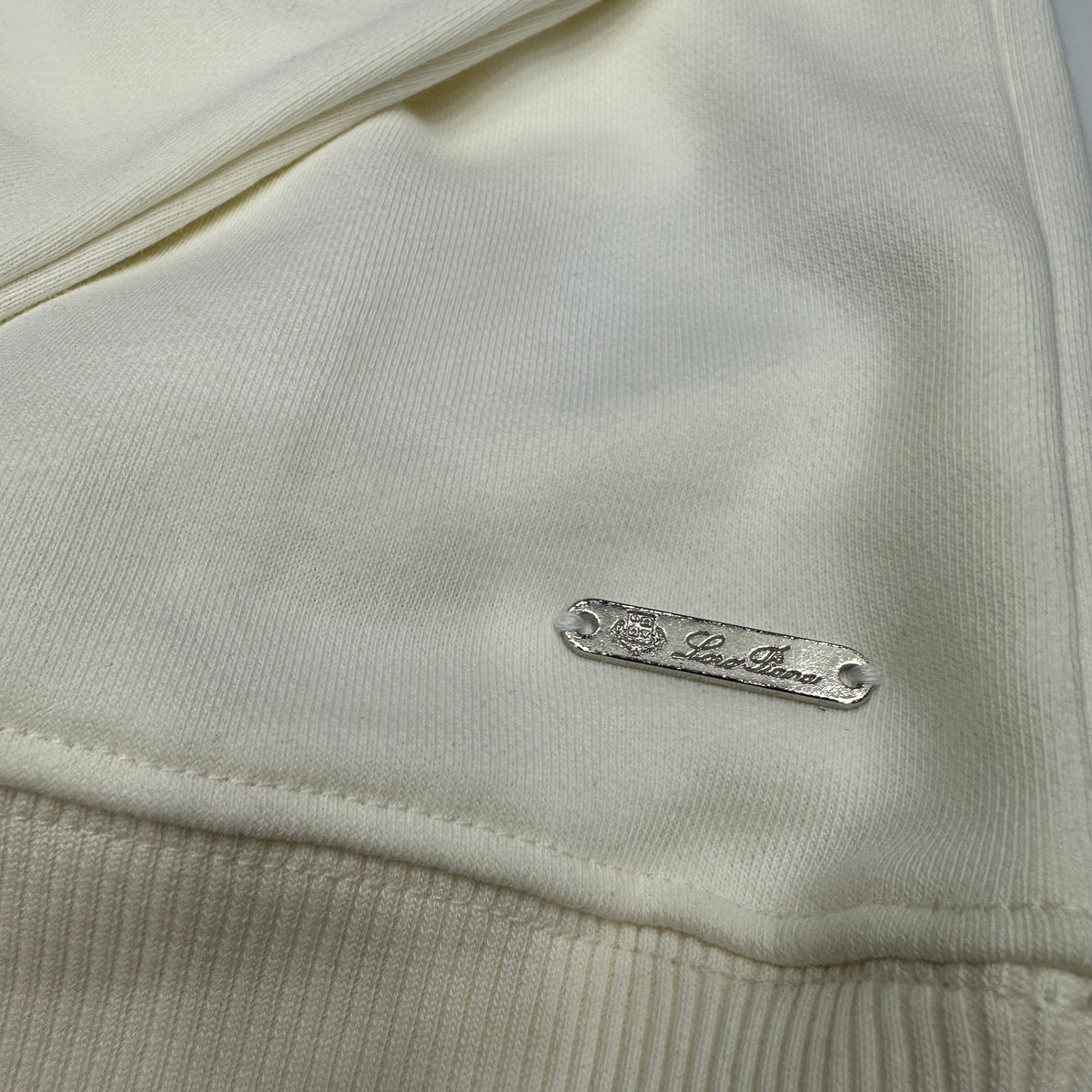 Φούτερ Loro Piana 17026 “Sale”