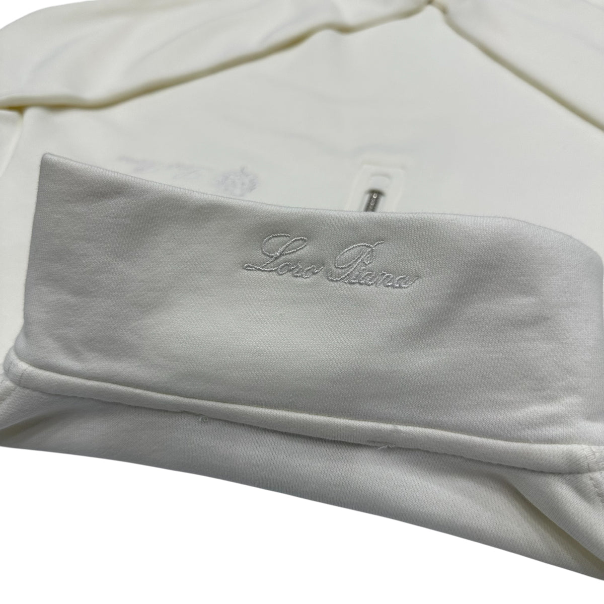 Φούτερ Loro Piana 17026 “Sale”