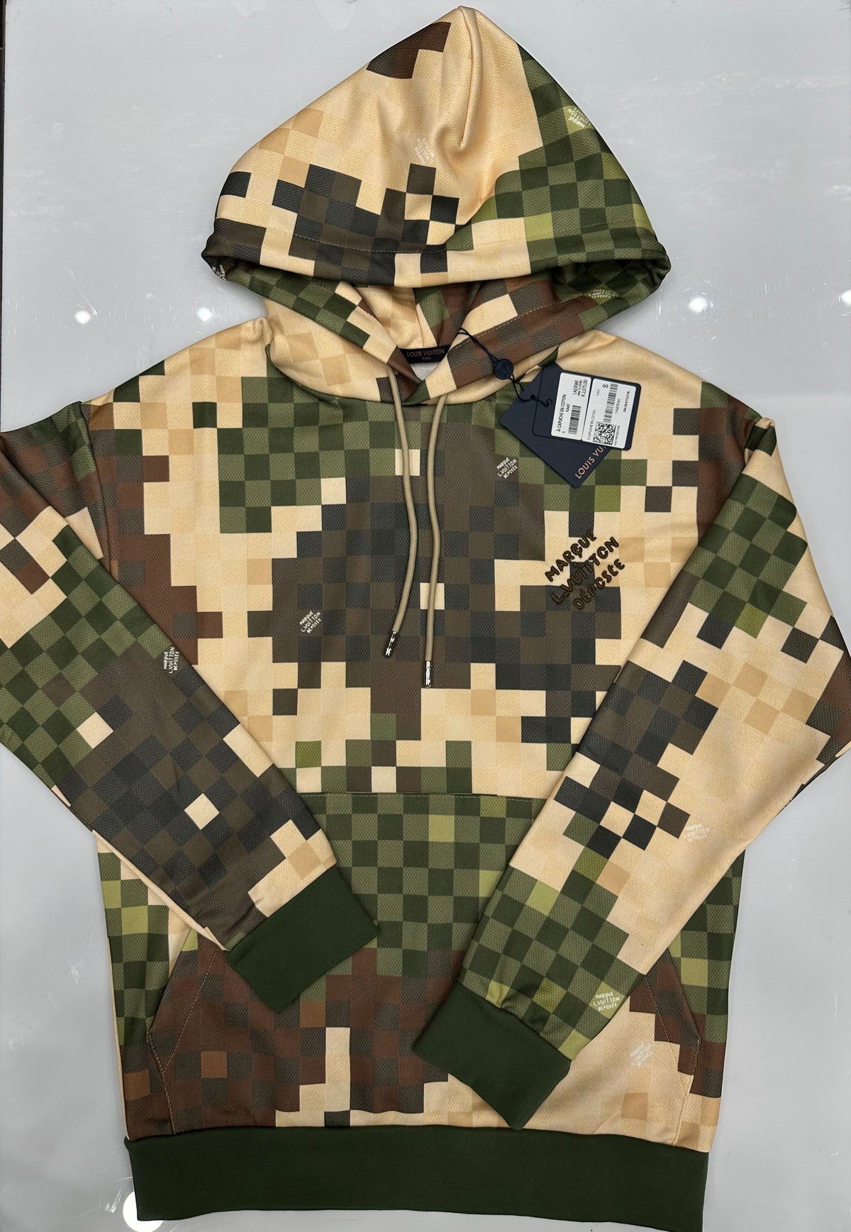 Φούτερ LV 17017 “Sale”